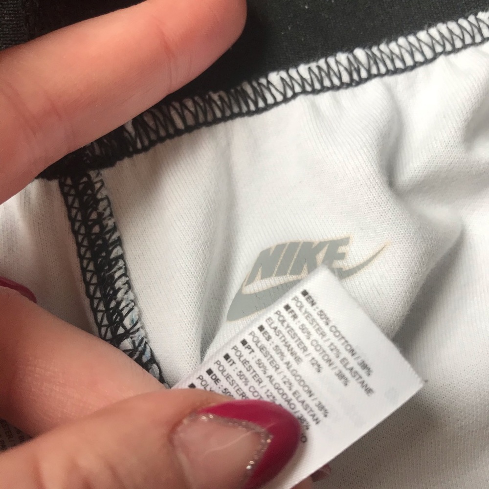 Nike thick marbel abstract workout legging - Picture 12 of 12